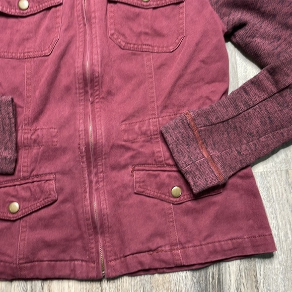 ASHLEY by 26 International Juniors Maroon Wine Hooded Utility Jacket, size small - Picture 3 of 12